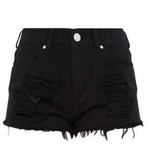 Reserved PrettyLittleThing Distressed Denim Shorts